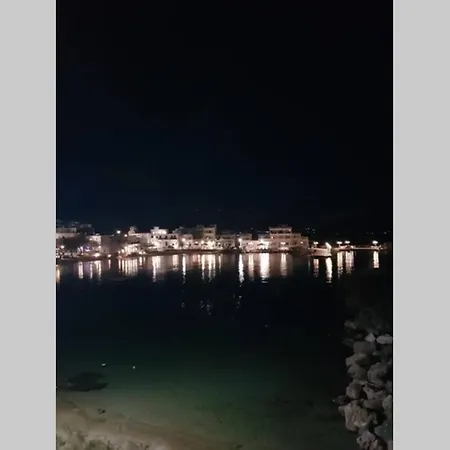 Hh Paros Sky 洛加拉斯